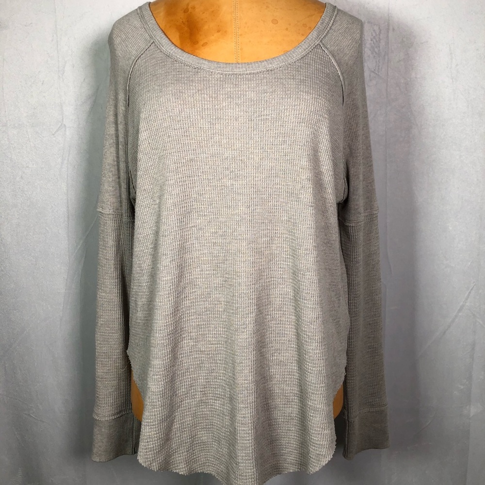 Aritzia TNA Thermal Waffle Knit Top Long S…